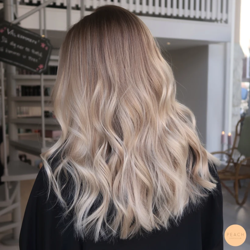Klar blond balayage