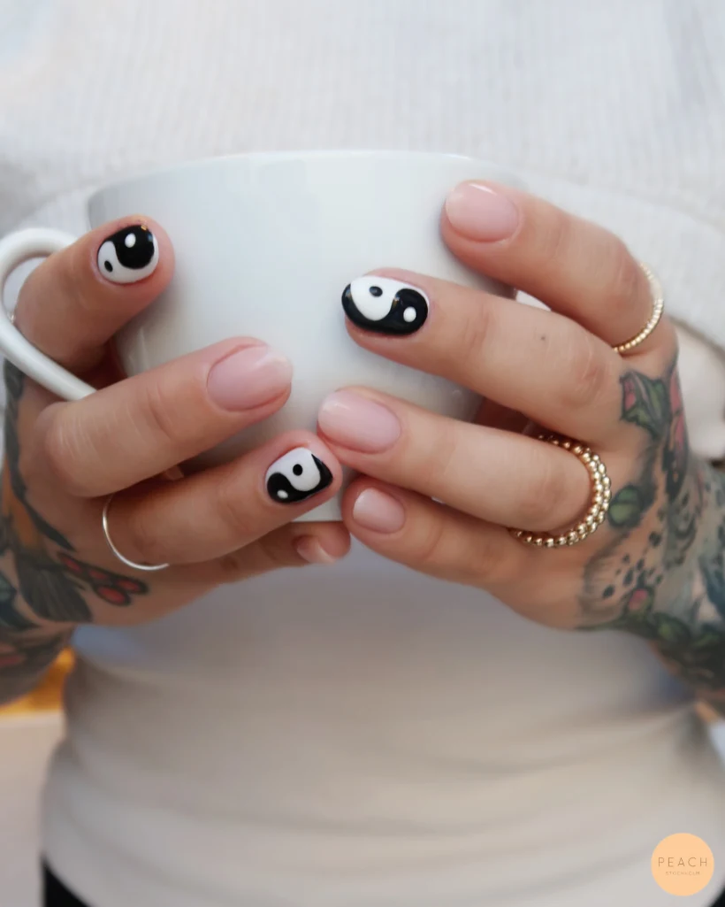 Yin och Yang naildesign