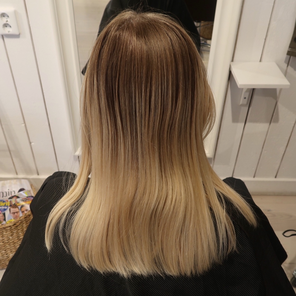 Balayage blont hår