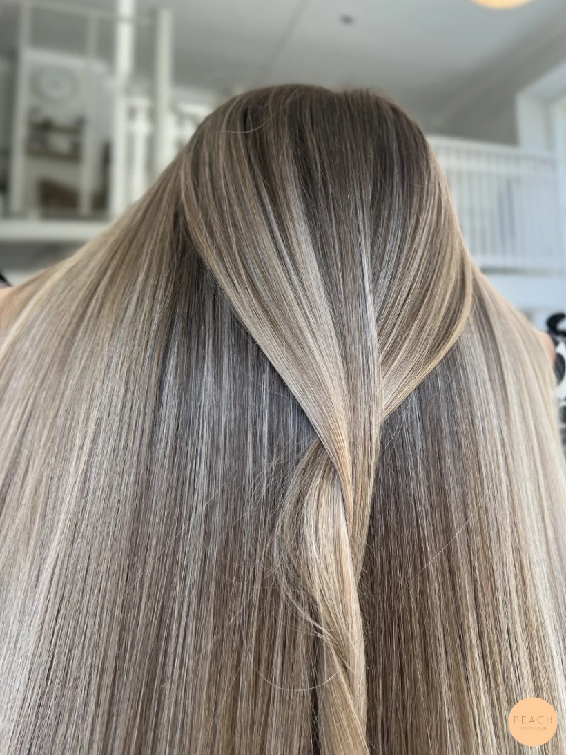 Beige ljus balayage blond