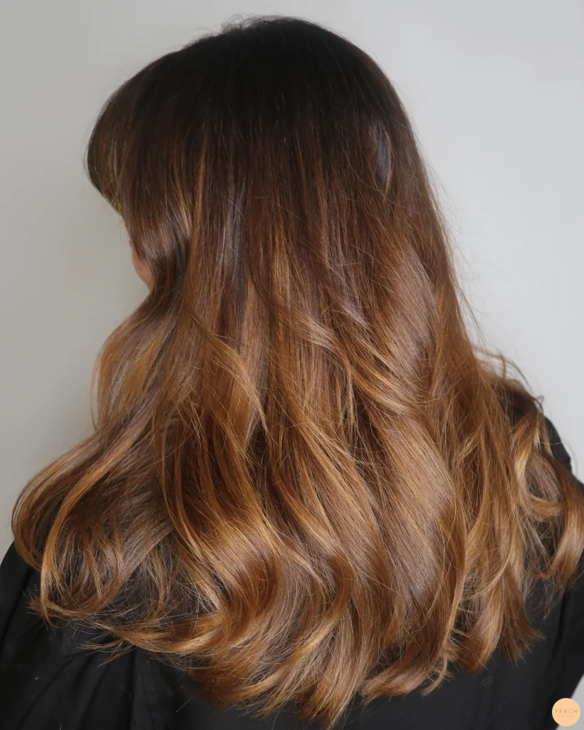 Brun varm balayage hårfärg