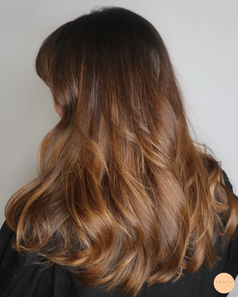Brun varm balayage hårfärg