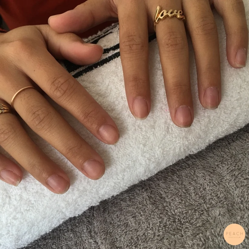 Matte nails or shiny nails