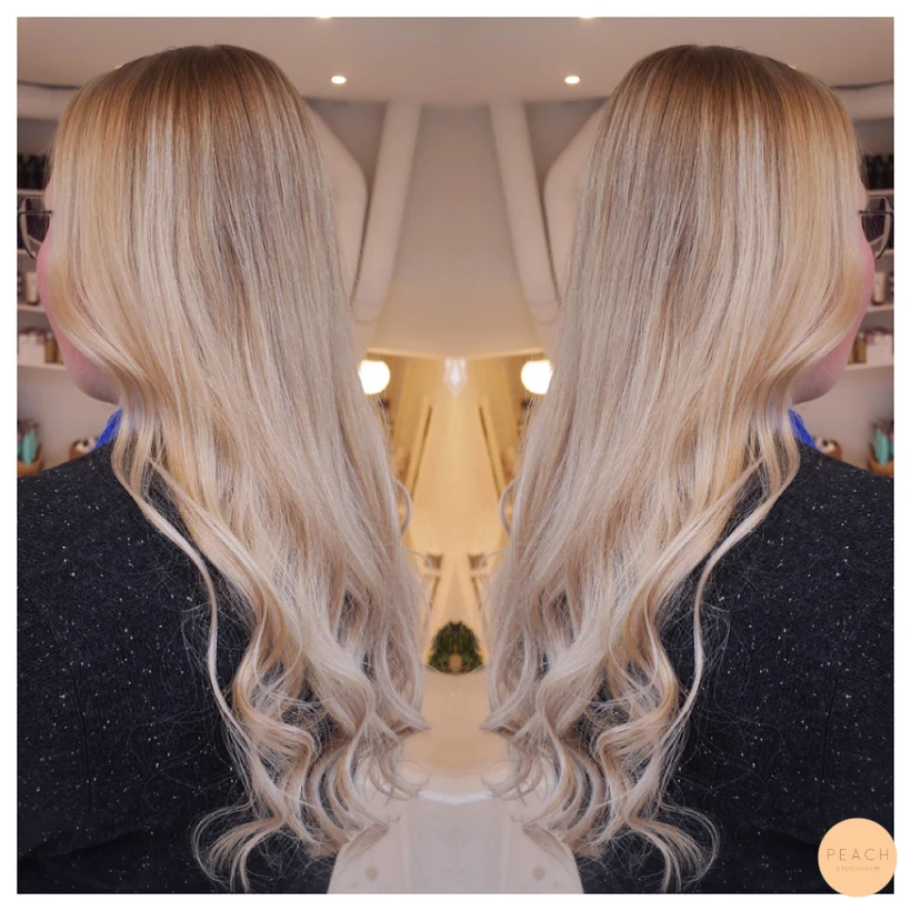 Kall blond balayage med sval nyansering