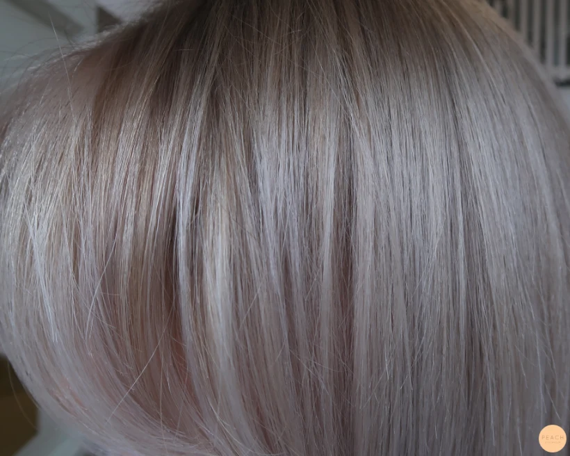 Klar blond hårfärg