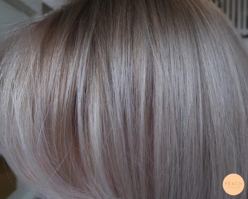 Klar blond hårfärg med gardinlugg