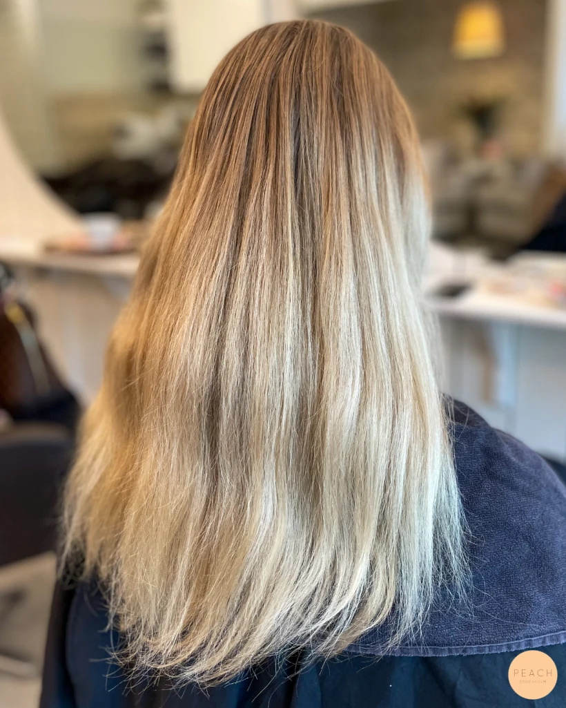 Klarblond hårfärg
