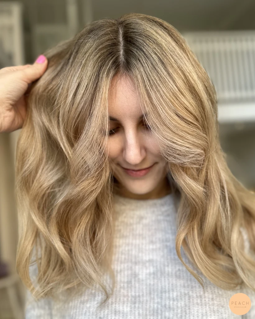 Soft blonde med beige toner