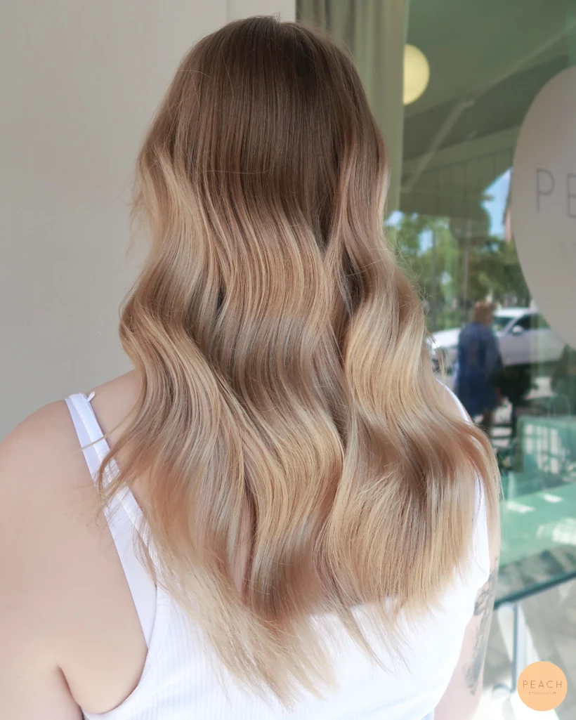 Balayage i beige blond ton