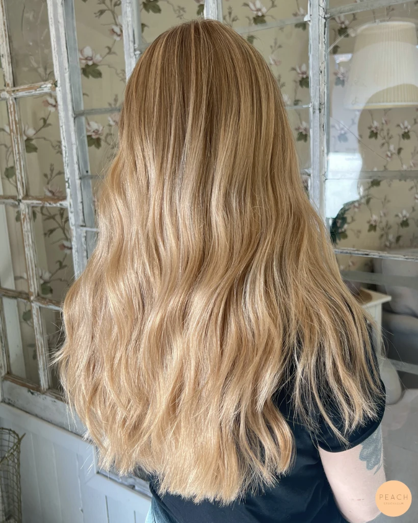 Gold hair