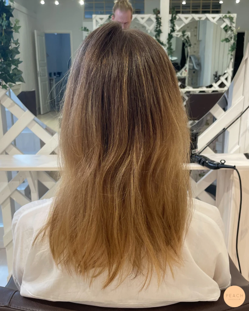 Beige blond med balayageteknik