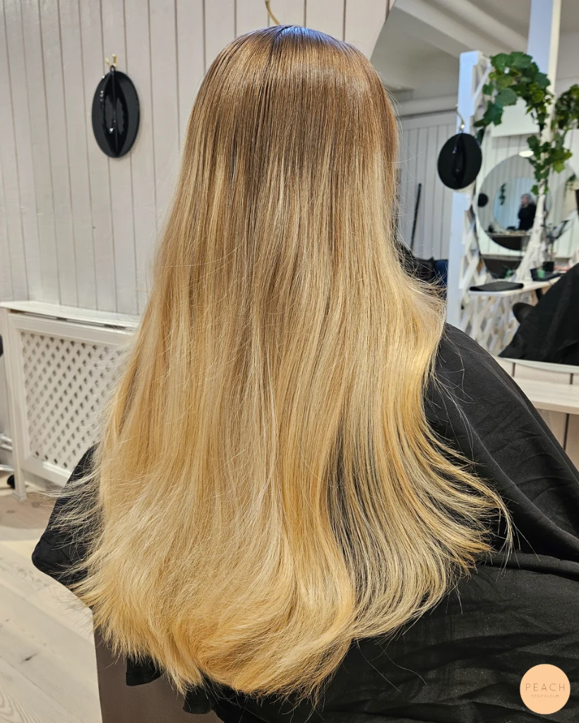 Glossy vanilla rosé
