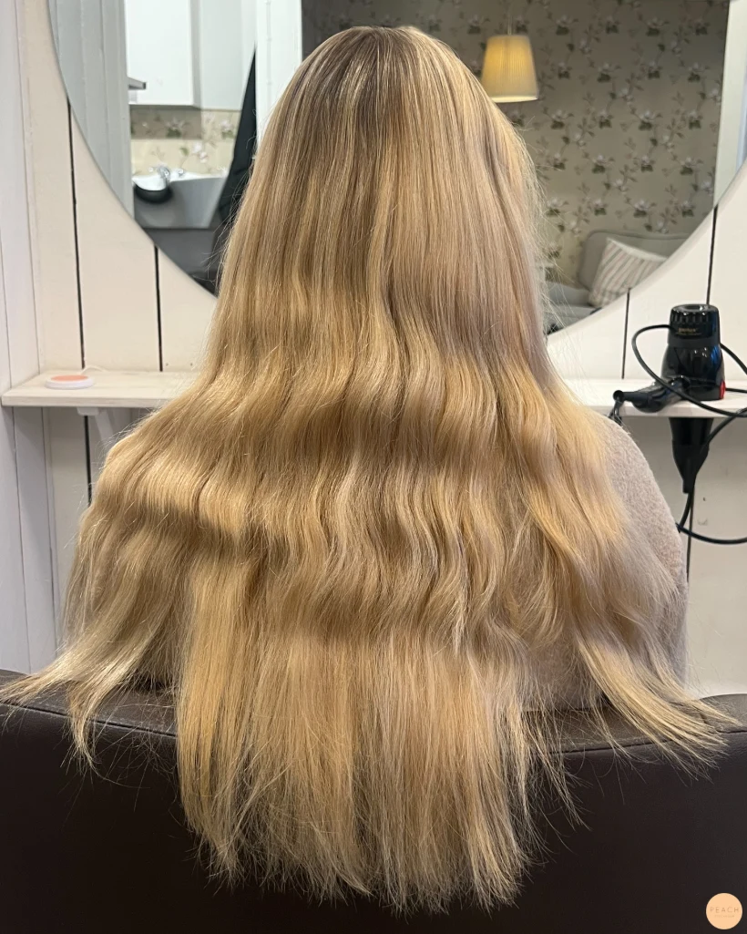 Guldblond hårfärg
