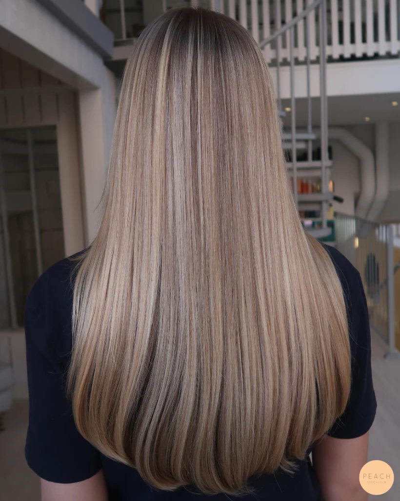 Soft balayage med Olaplex