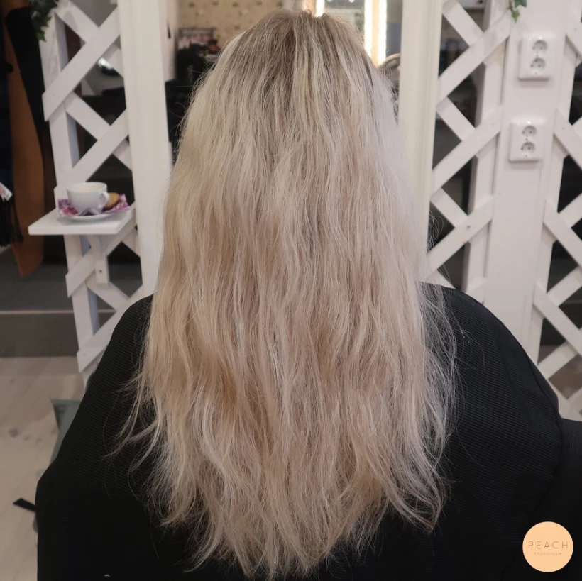Lowlights i blont hår – salongsresultat av Therese Lindbladh, 17 april 2019