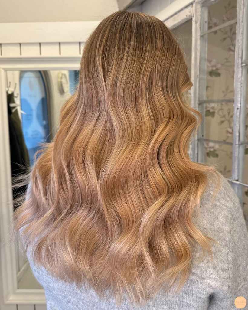 Varm blond hårfärg