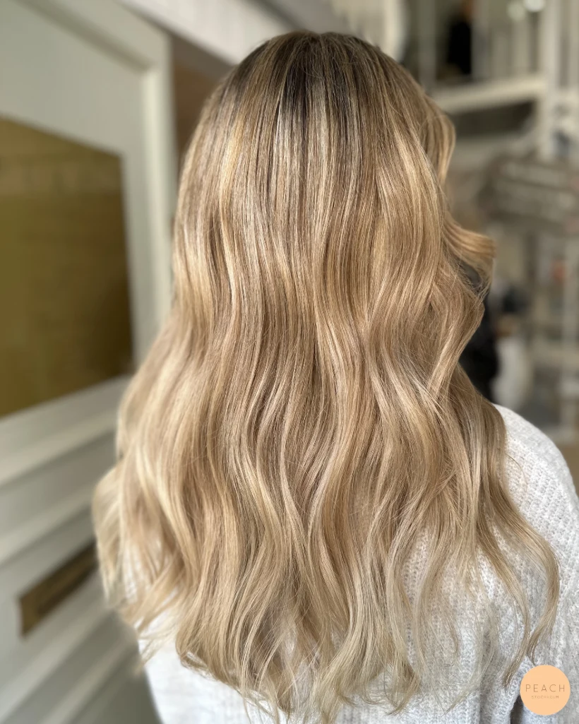 Soft blonde med beige toner