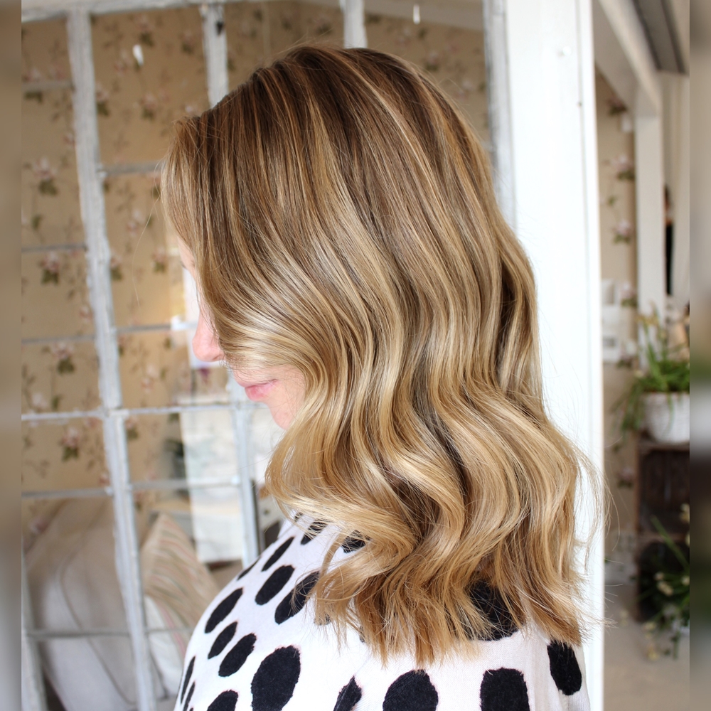 Beige blond