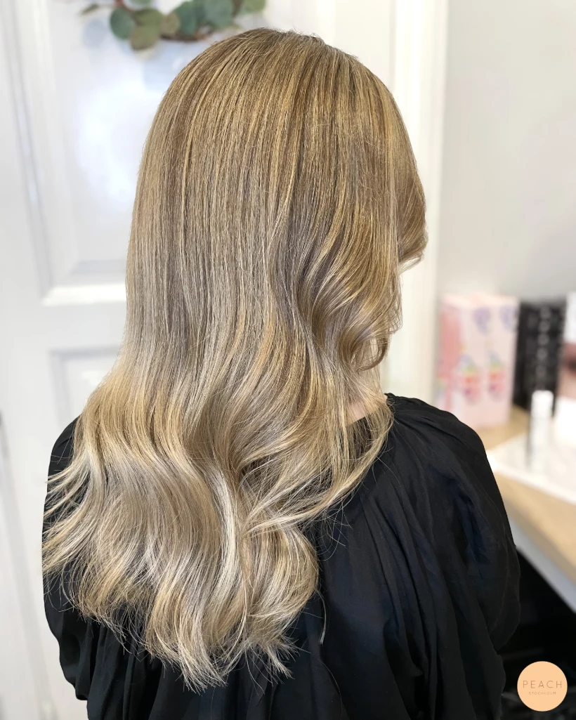 Blonda slingor med en beige nyans ✨