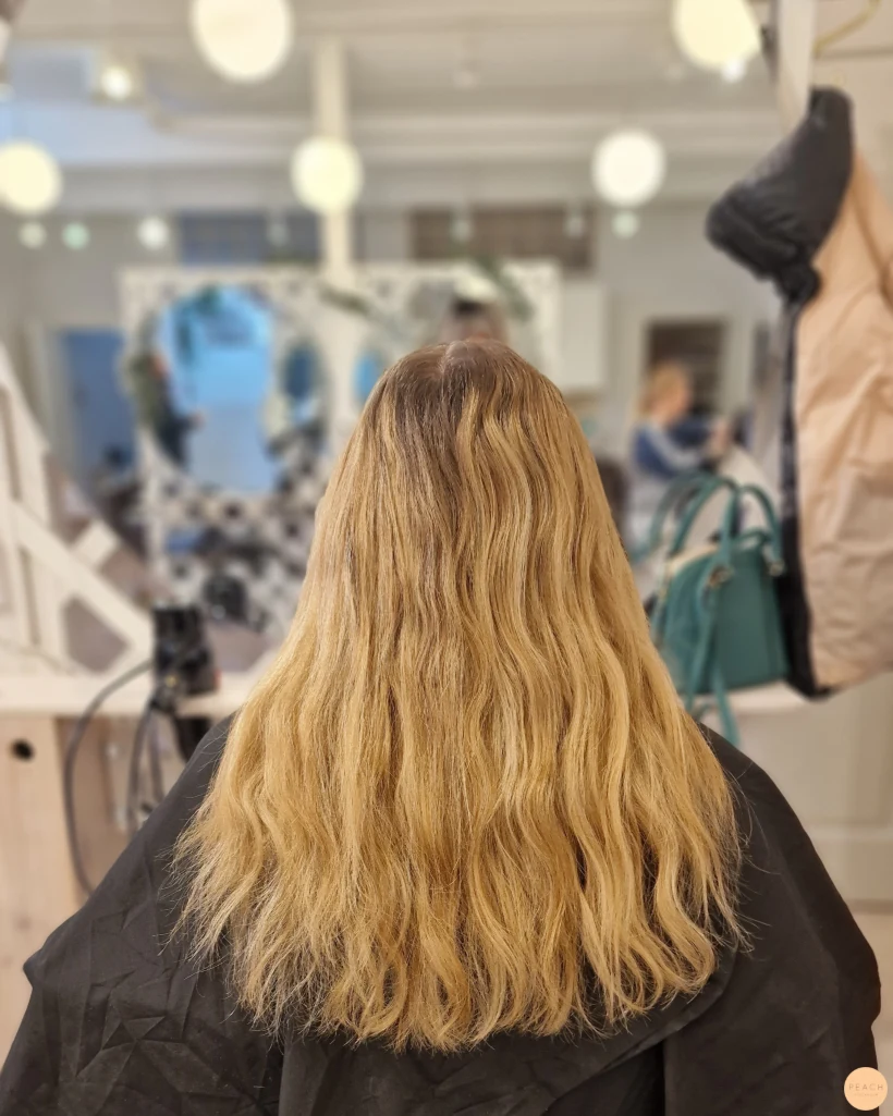 Blonde waves