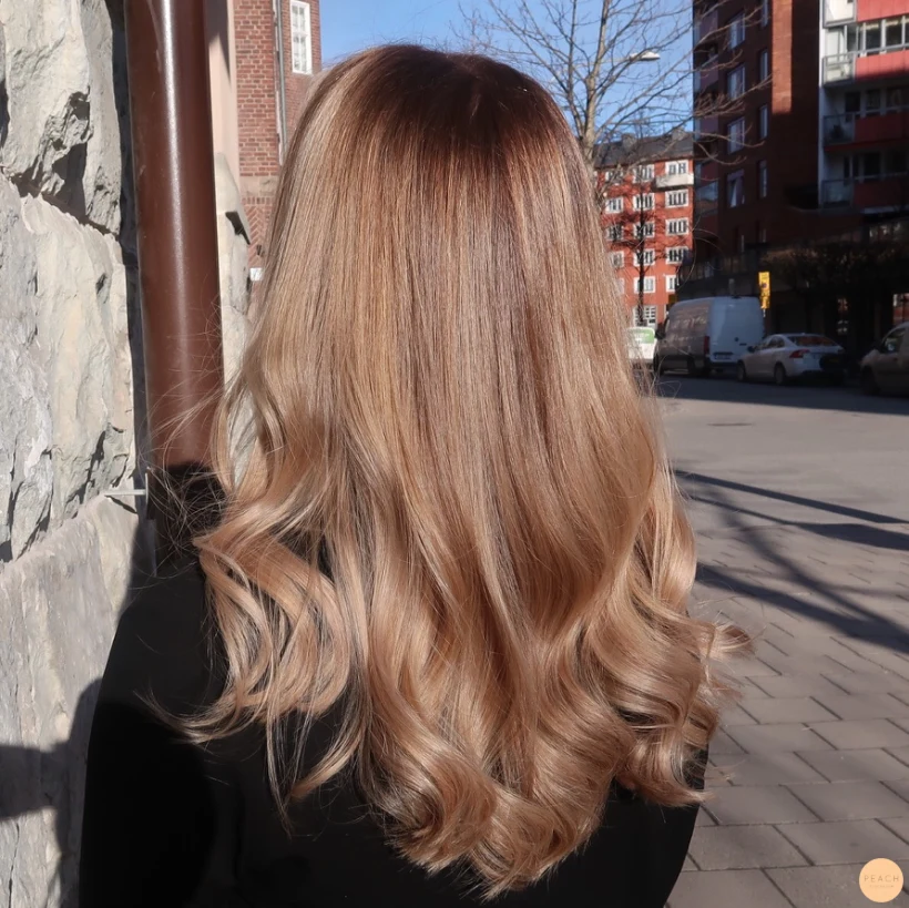 Varm blond balayage