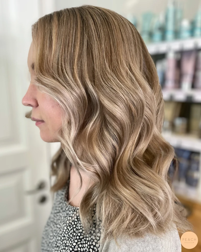 Soft violett cream