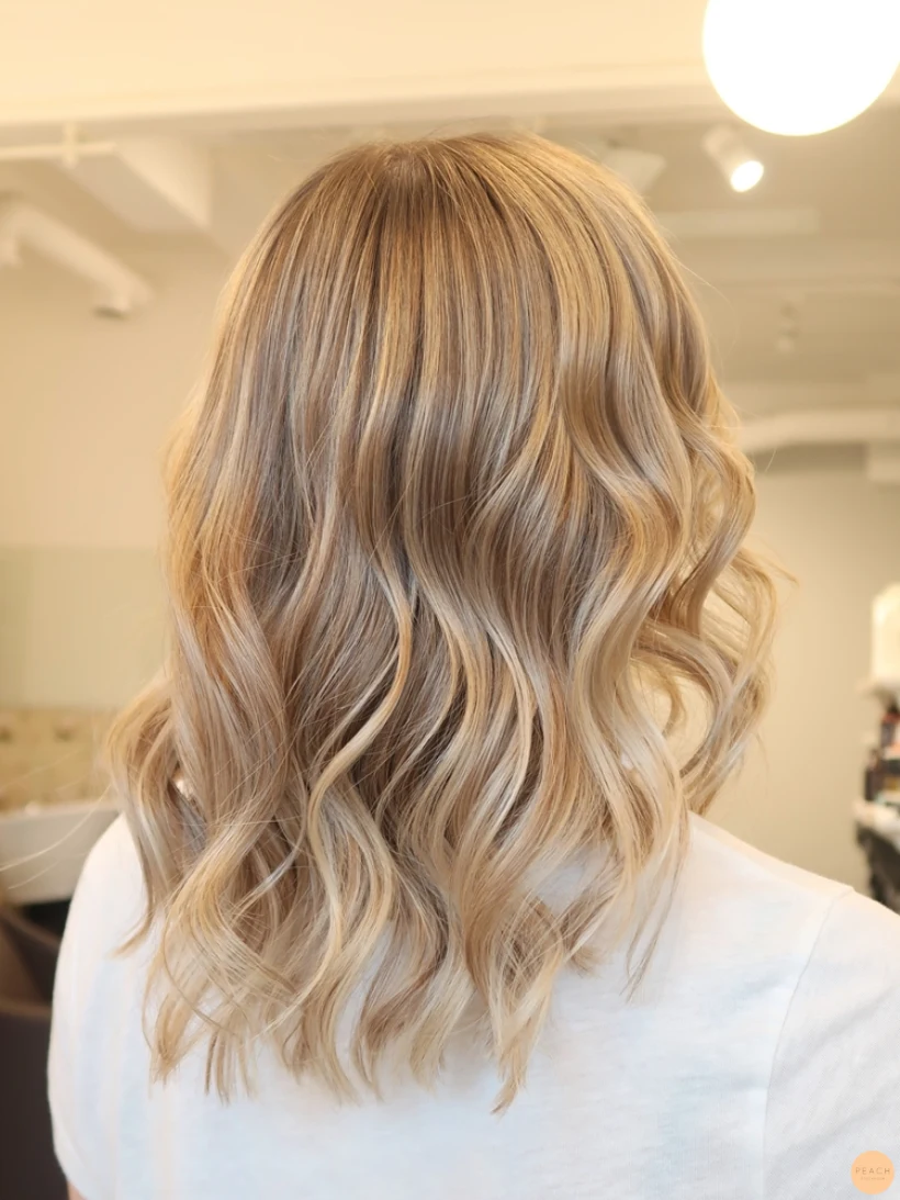 Lyx blond hårfärg slingor