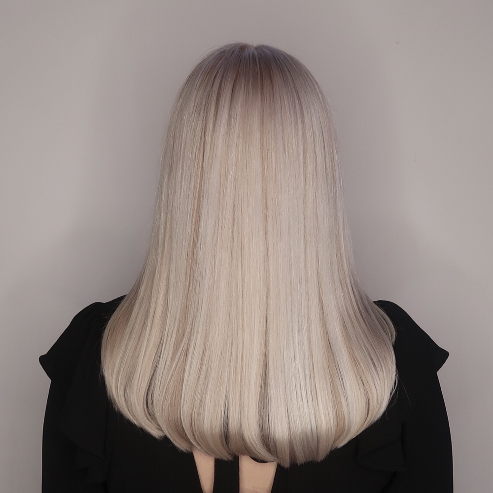 Isblond hårfärg