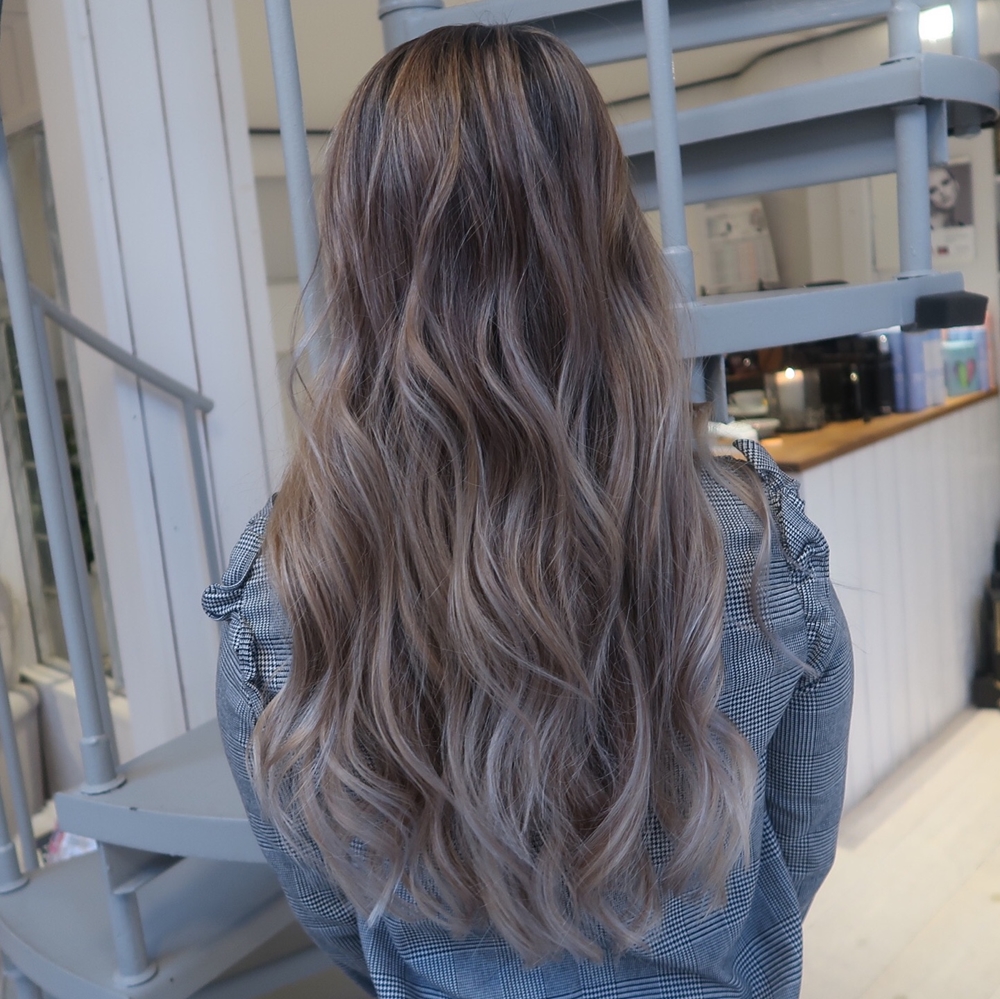 Balayage långt hår - beige