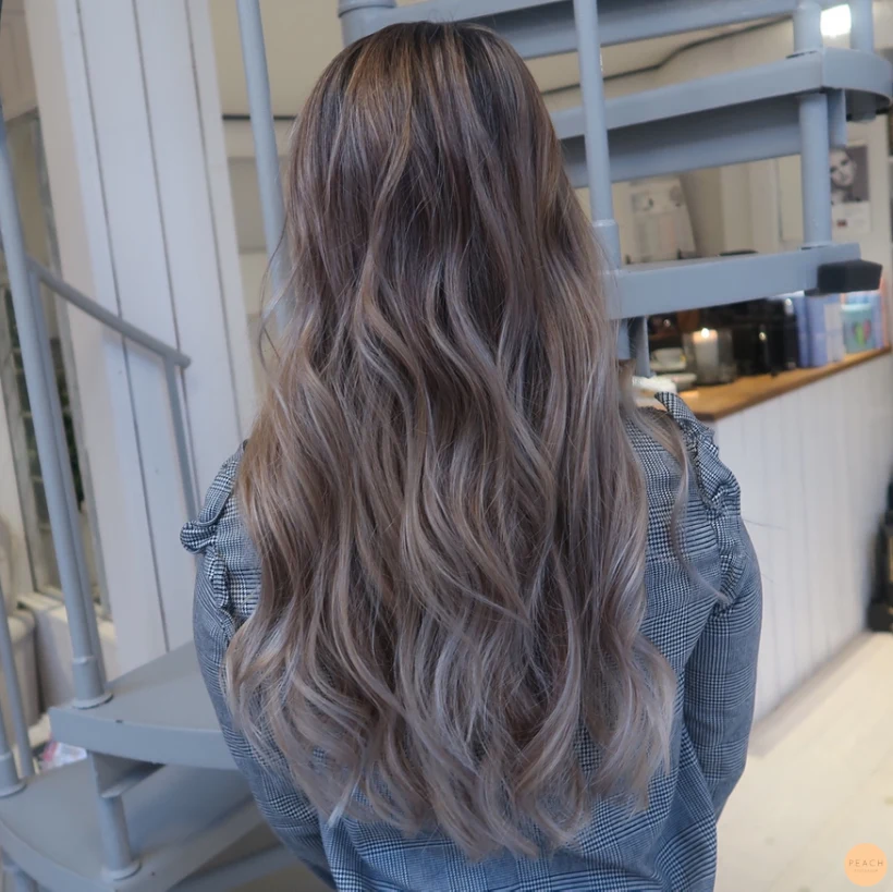 Balayage långt hår - beige