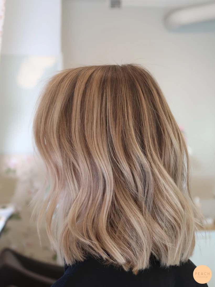 Balayage i ett blont hår