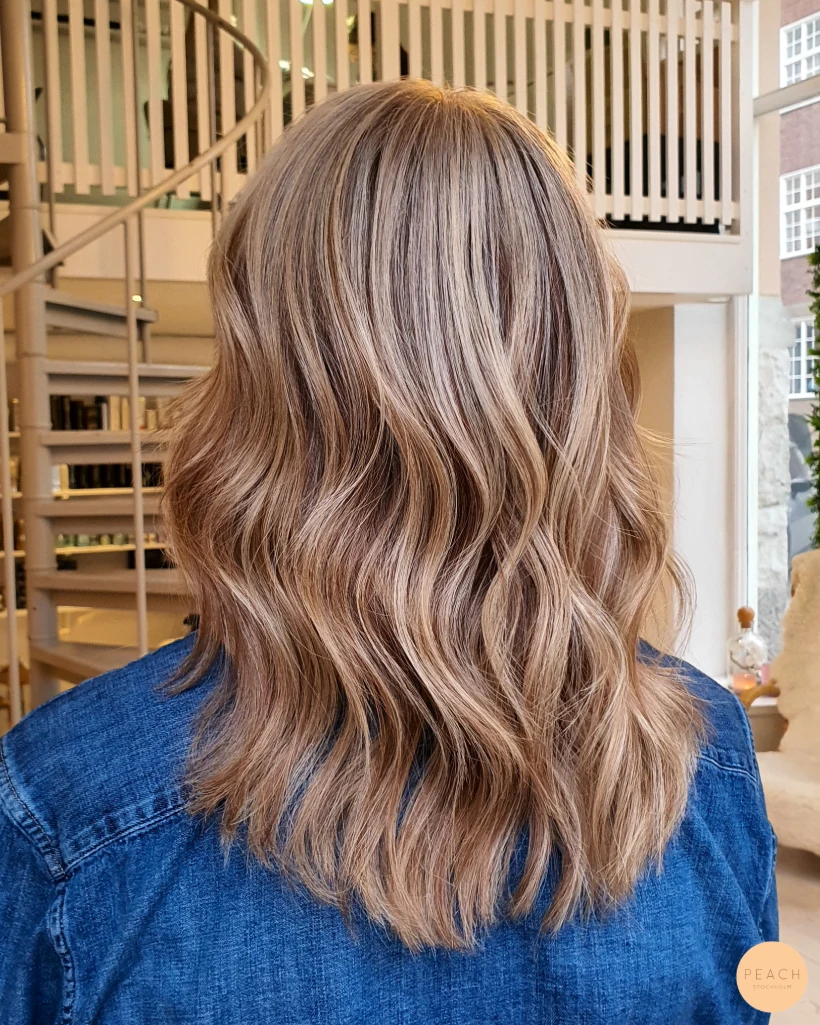 Latte blonde hair color