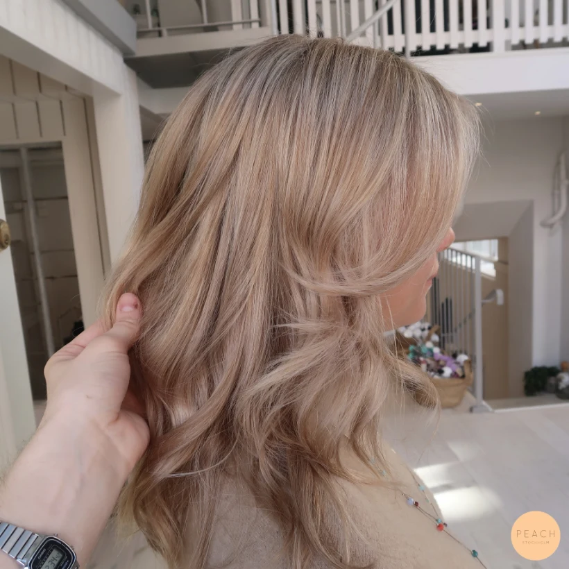 Beige honungsblond