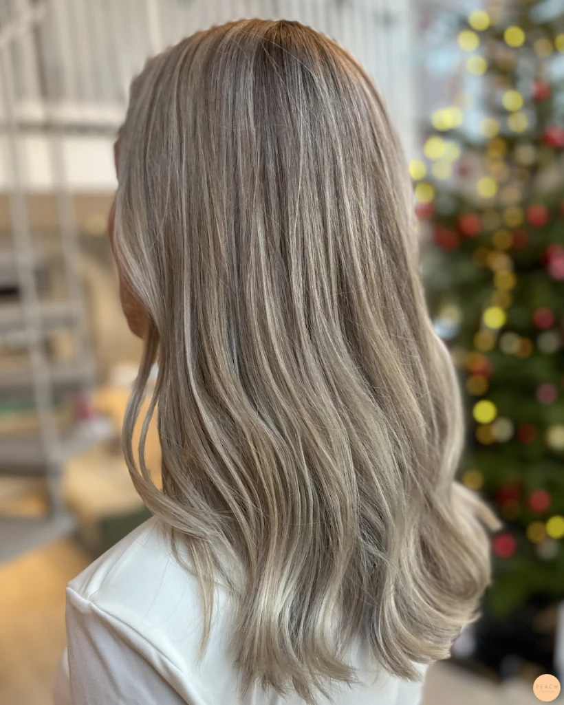 Mörkblond hårfärg