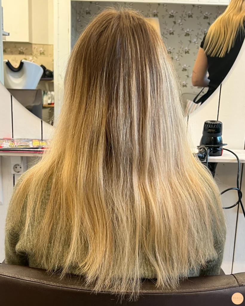 Krämig blond hårfärg