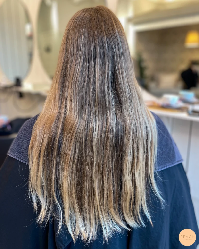Bronde balayage med mjuka lowlights