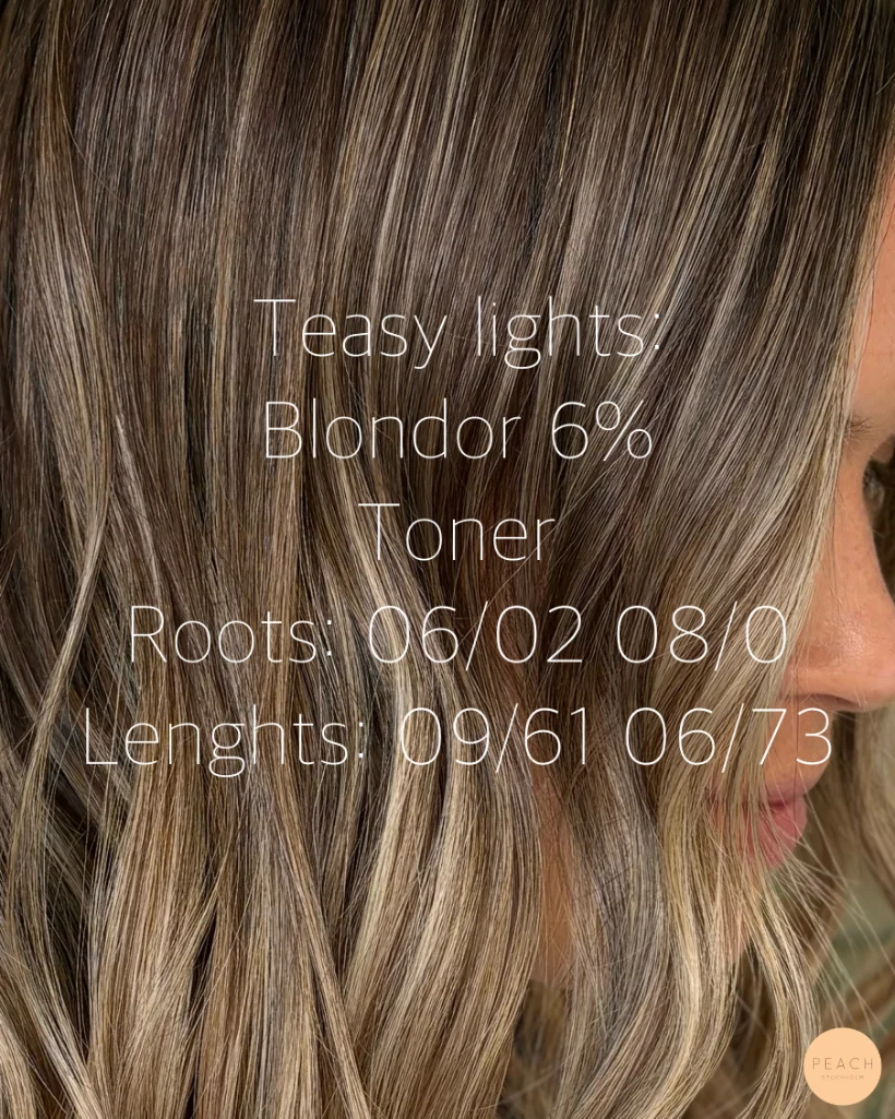 Höst blond med ljusa slingor