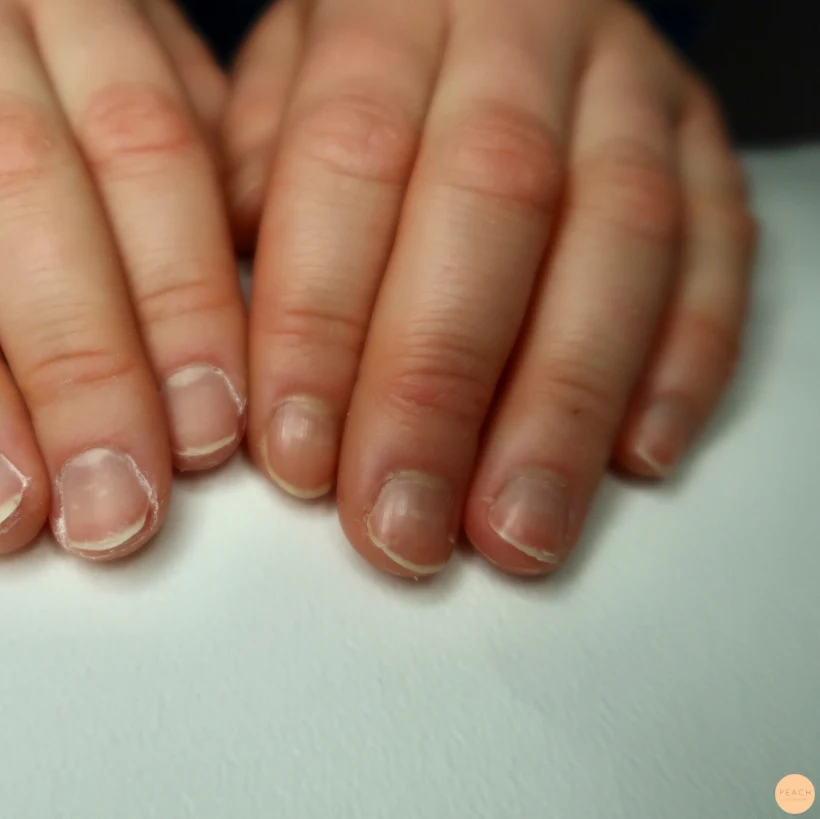 Före & efter nagelförlängning med polygel