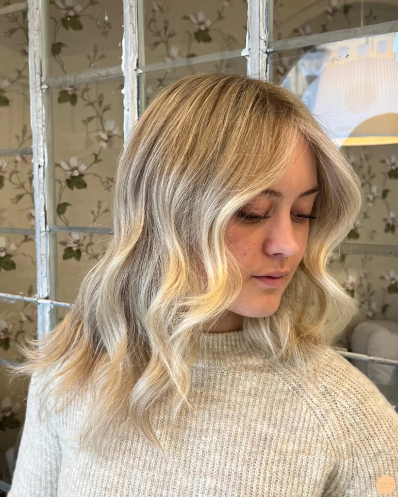 Vanilla blonde balayage🌸