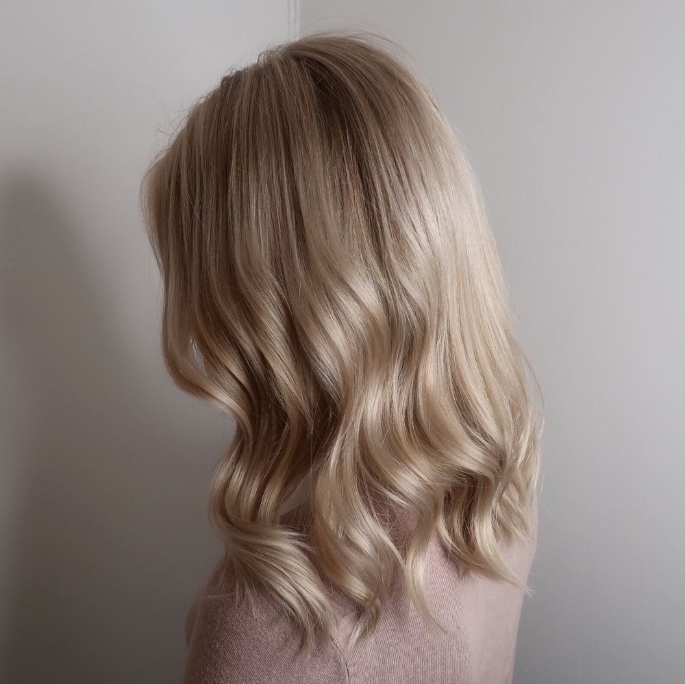 Blond med slingor