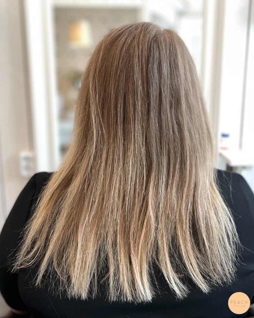 Krämig balayage blond
