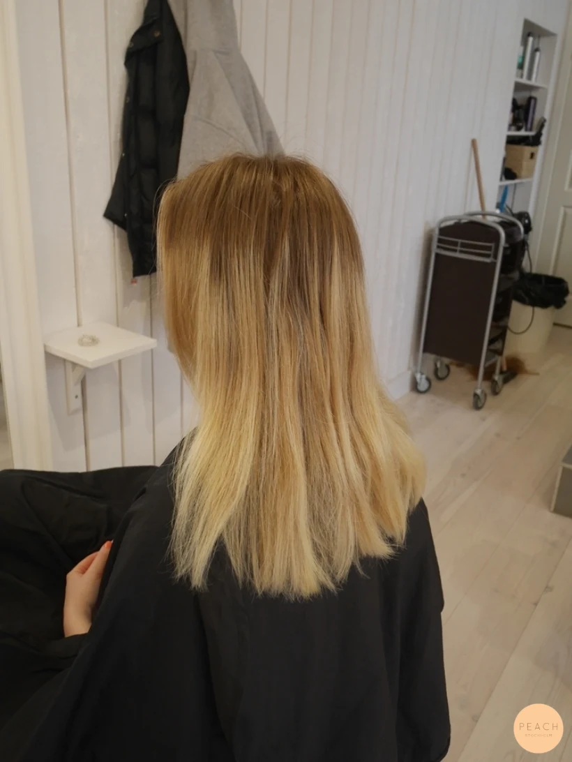 Beige blond med sandblonda toner