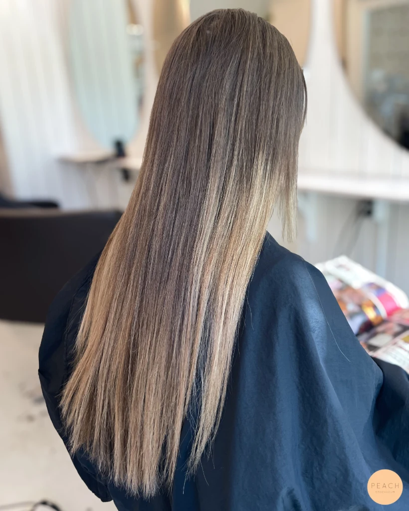 Soft bronde balayage med ljusa slingor