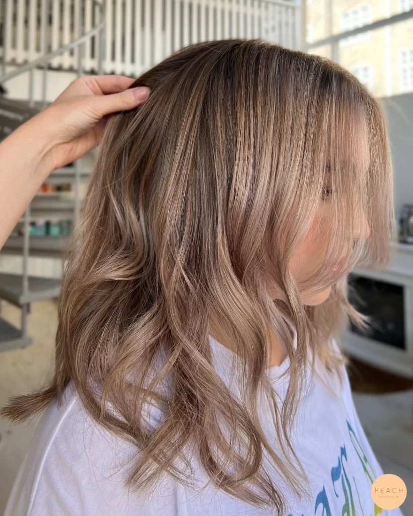 Naturlig beige blond efter Hairtalk