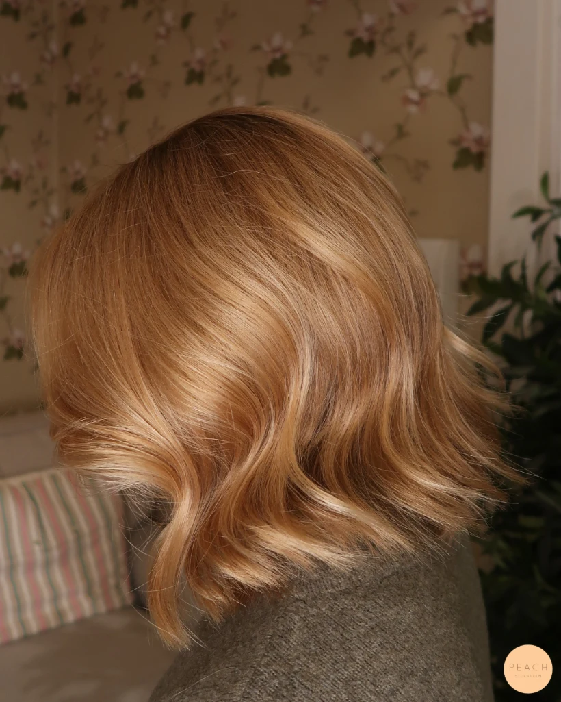 Kopparblond med mjuk root shadow