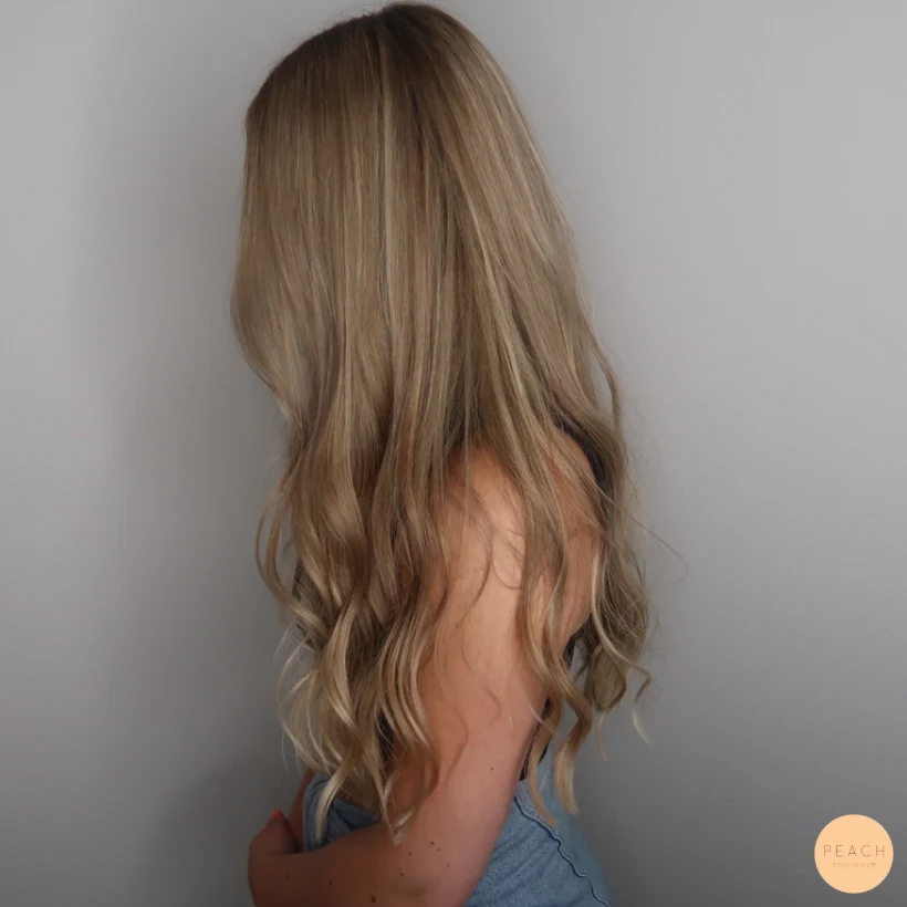 Blond balayage med sval nyansering