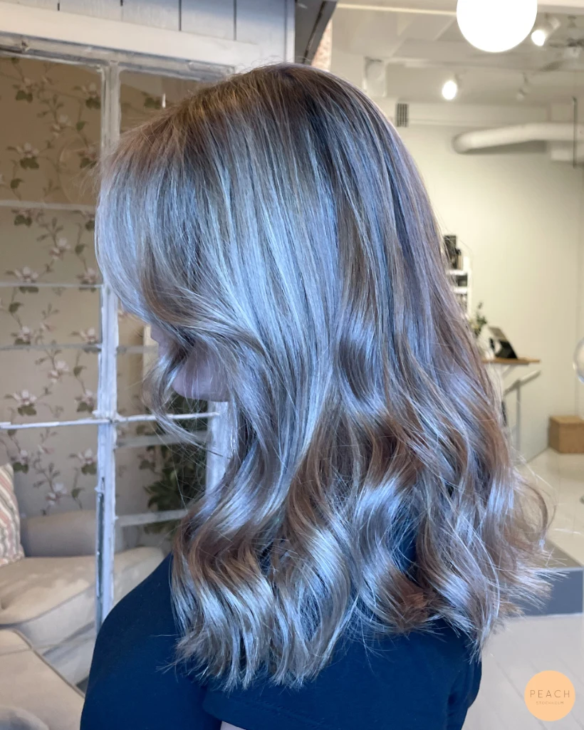 Balayage kall blond med fina babylights