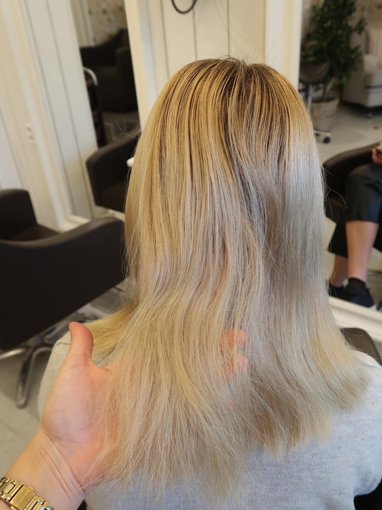 Blonda slingor Revlon färgbomb fix