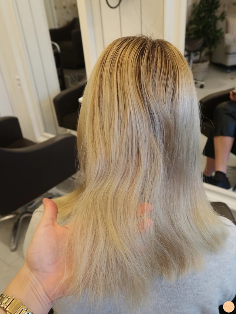Blonda slingor Revlon färgbomb fix