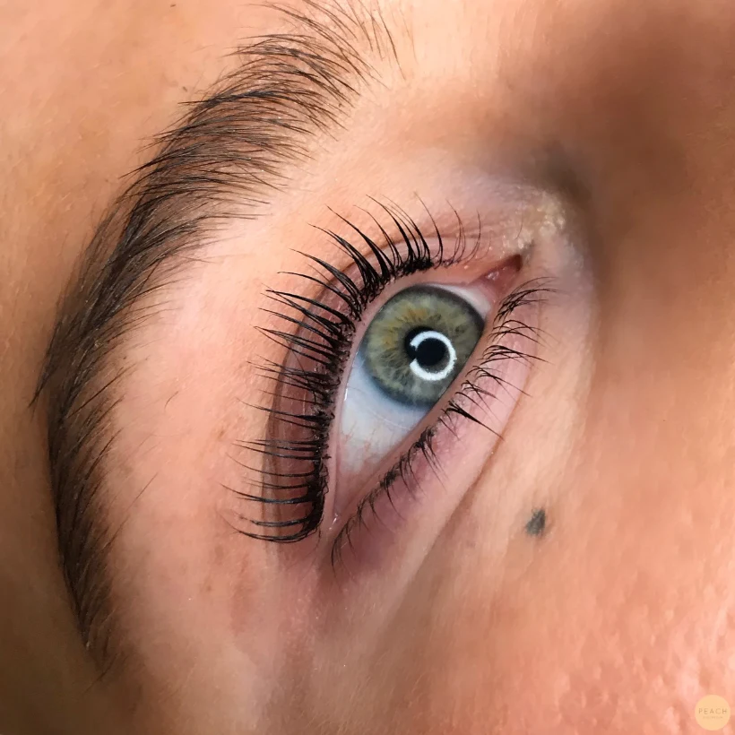 Yummy Yumi Lashlift